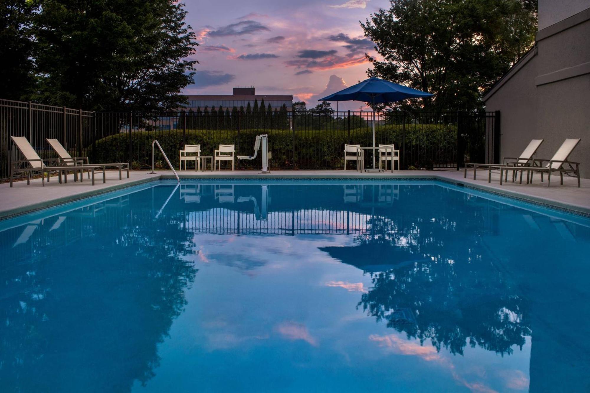 Springhill By Marriott Atlanta Perimeter Center Hotel 3*